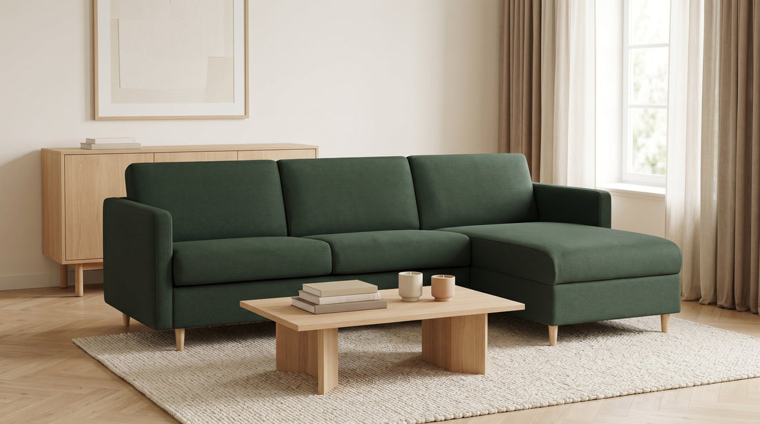 Canapé d'angle convertible vert : un salon pratique et tendance